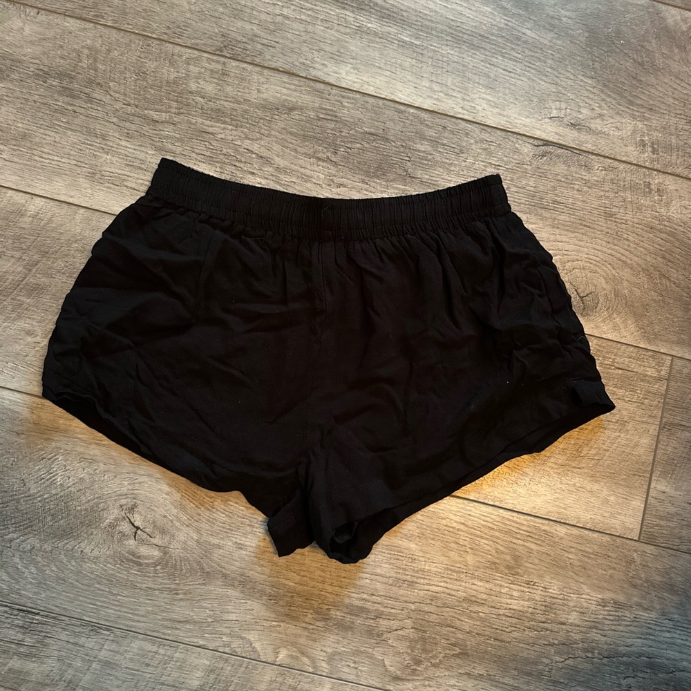 Black Princess Polly linen shorts